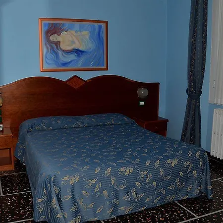 Bristol Otel 3*
